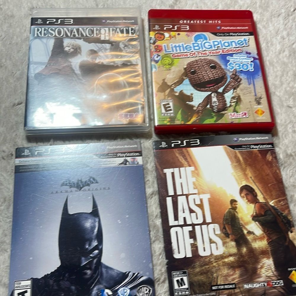 game bundle PS3 batman arkham origins , the last of us , resonance of fate